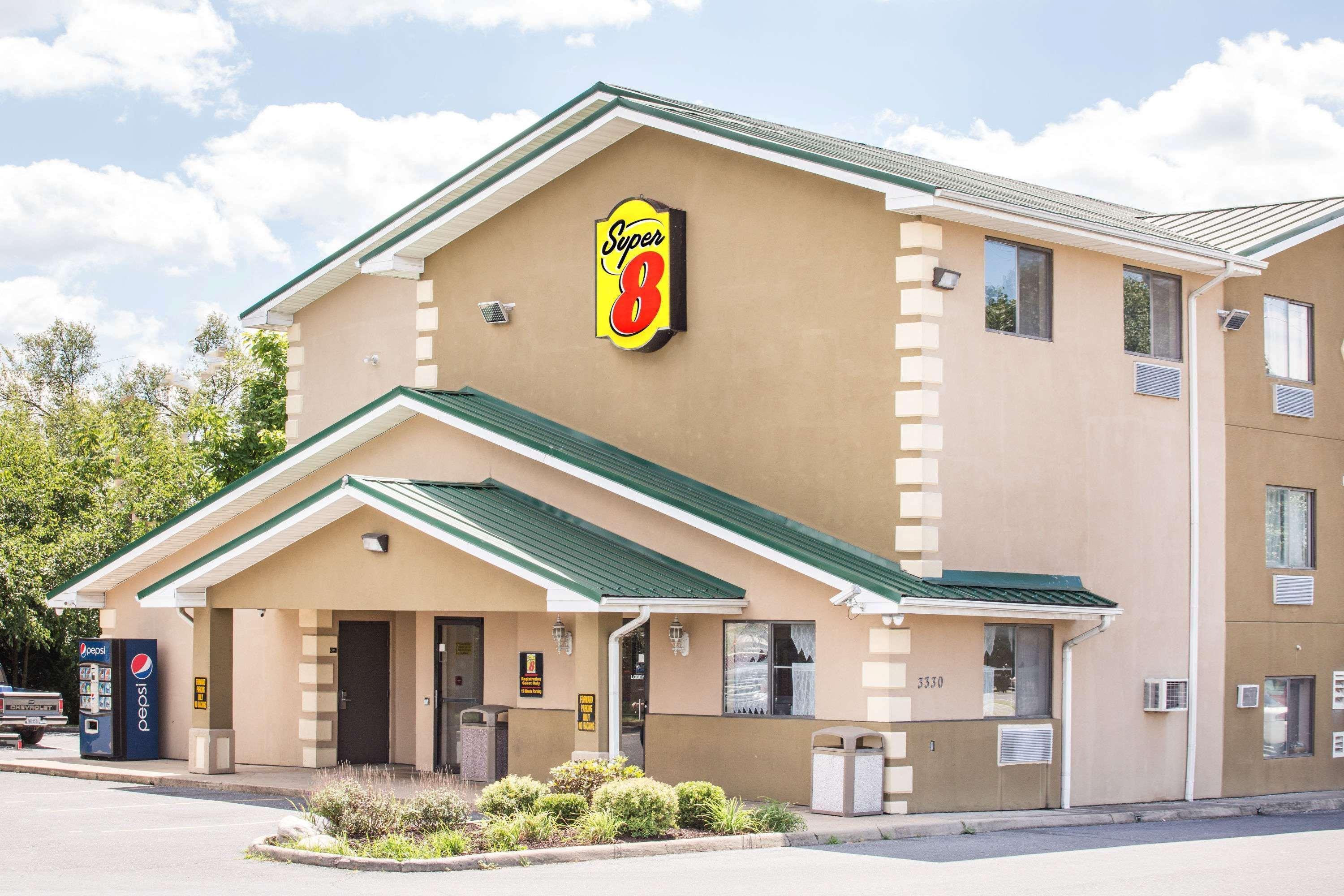 Super 8 By Wyndham Harrisonburg Exterior foto