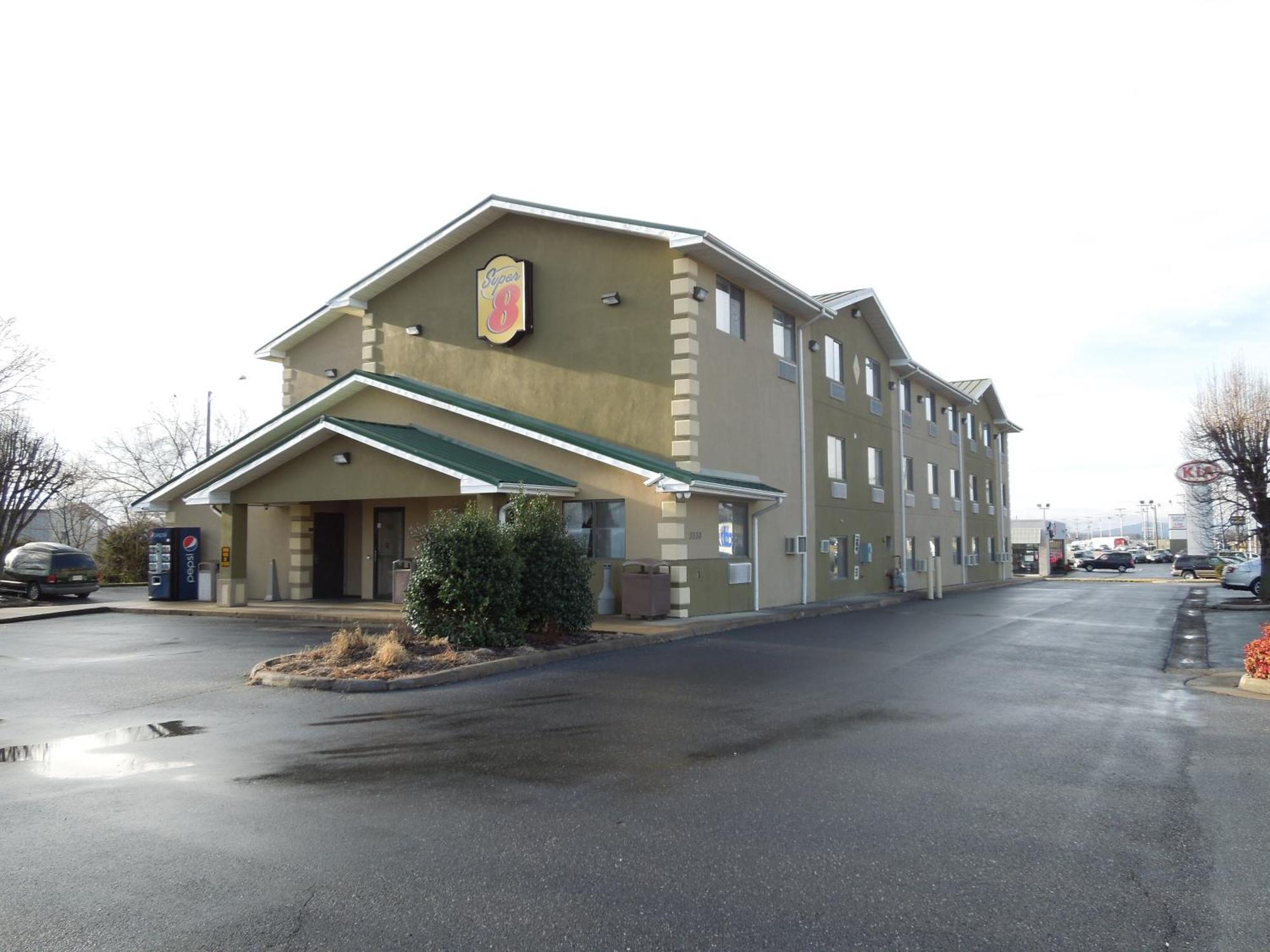 Super 8 By Wyndham Harrisonburg Exterior foto